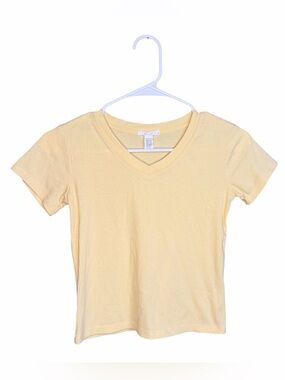 Full Tilt Butter Yellow Ribbed V-Neck Tee